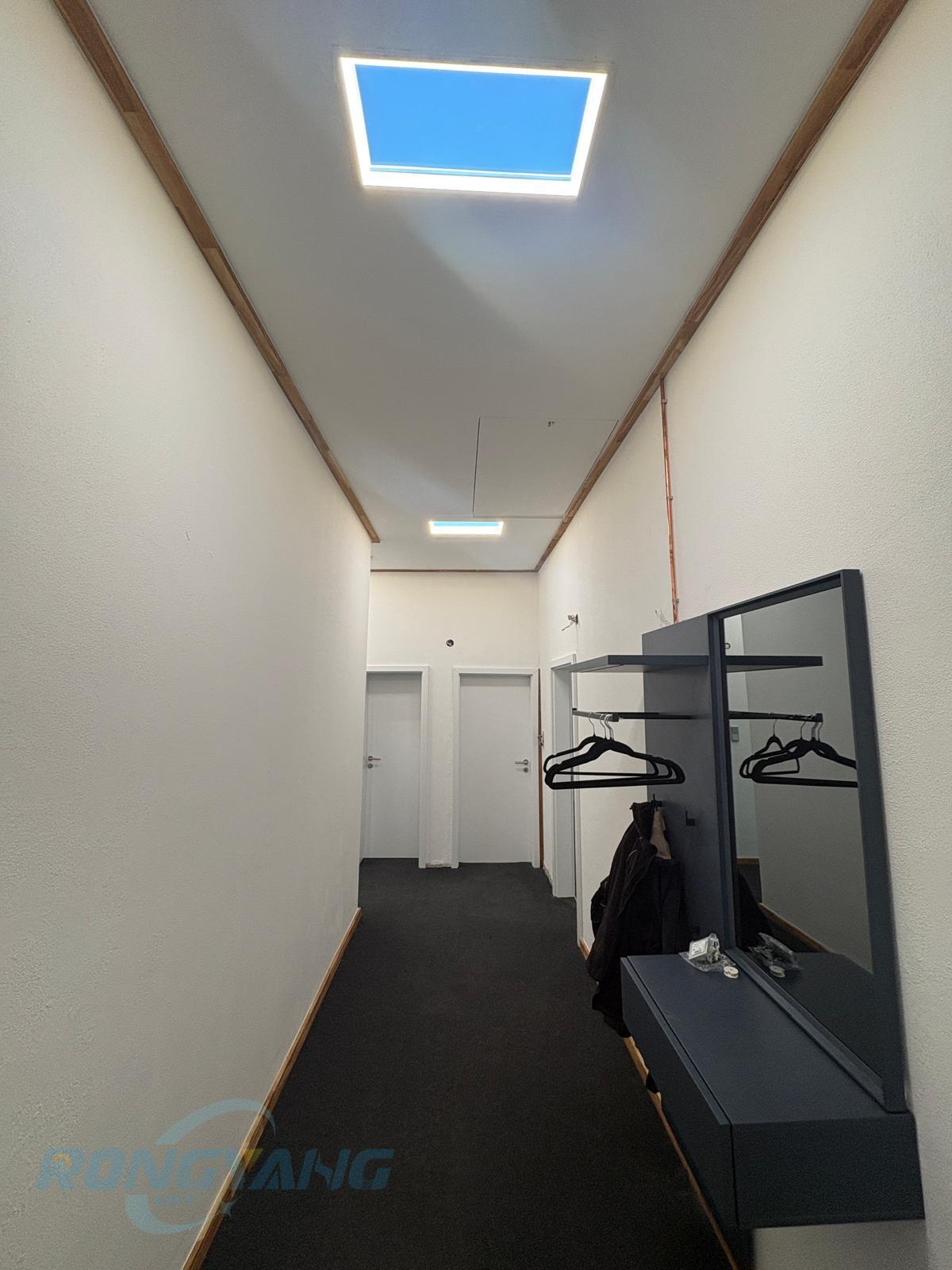 Blog perusahaan terbaru tentang Skylights for Long Corridors and Windowless Hallways
