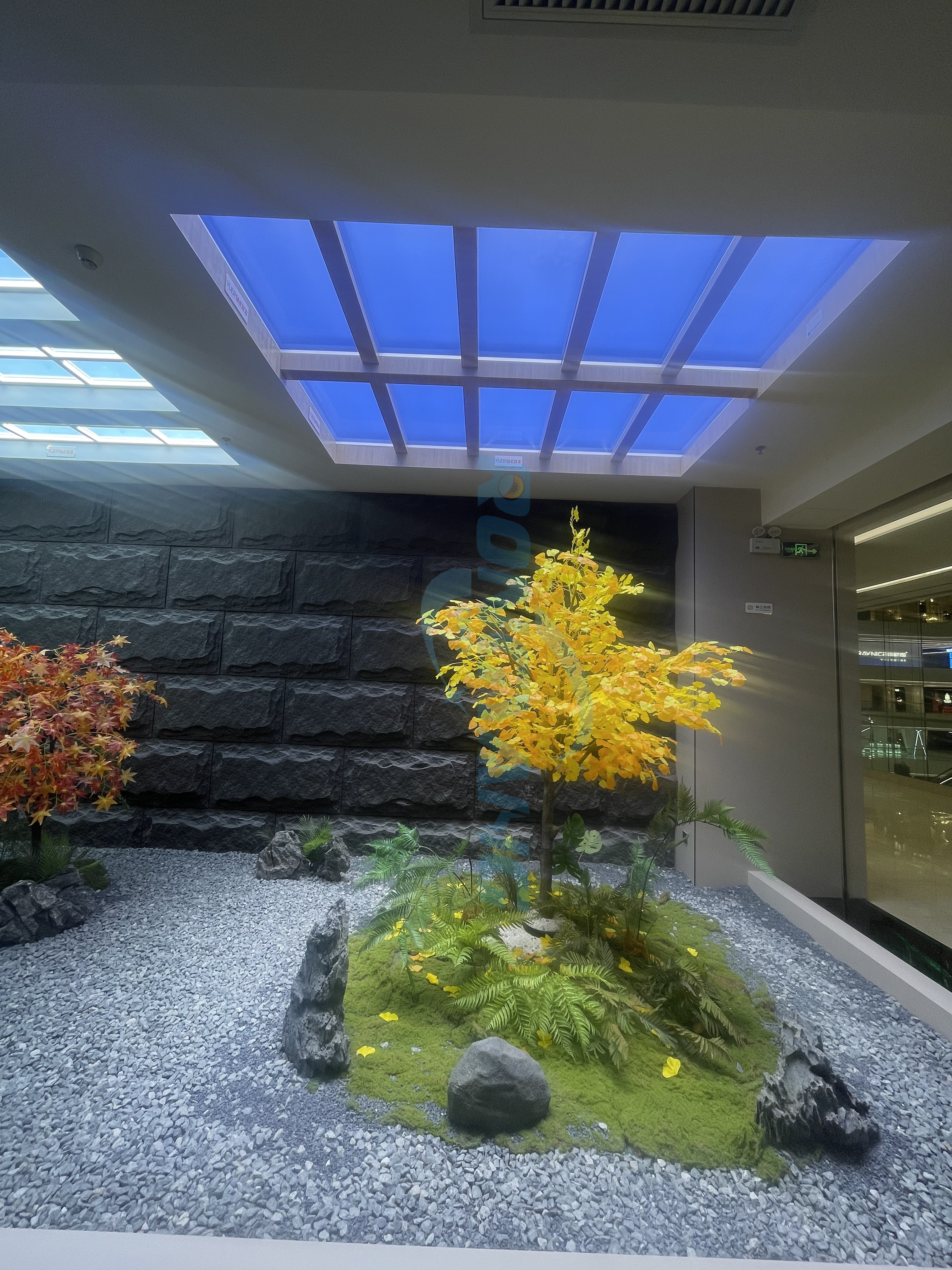 Blog perusahaan terbaru tentang Artificial Skylight Systems for Large Indoor Spaces