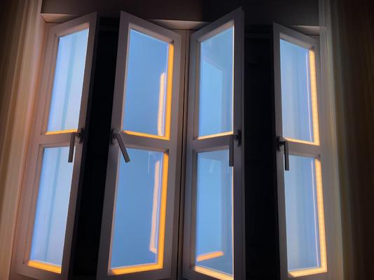 160W Smart Window Light 10000 Lumens Mesh5.0/DALI/0-10V Control Transform Dark Spaces with Light Color 2100-7500K Umur 50 tahun