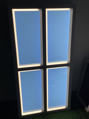 Jendela Palsu Warna Cahaya 2100-7500K dengan Pencahayaan LED Hamburan Rayleigh dan Tegangan 100-240V